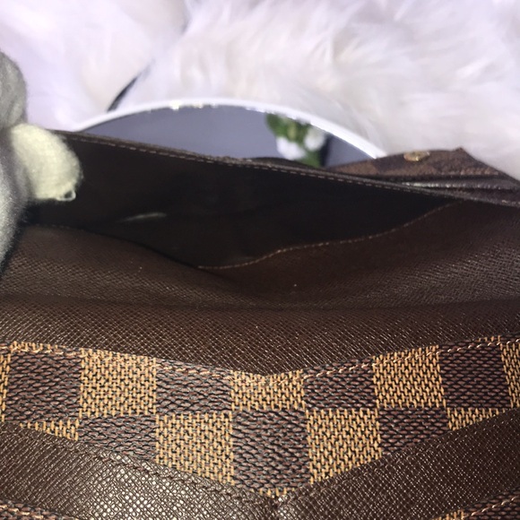 AUTHENTIC “RARE” VINTAGE DOUBLE SNAP DAMIER WALLET - Picture 7 of 16
